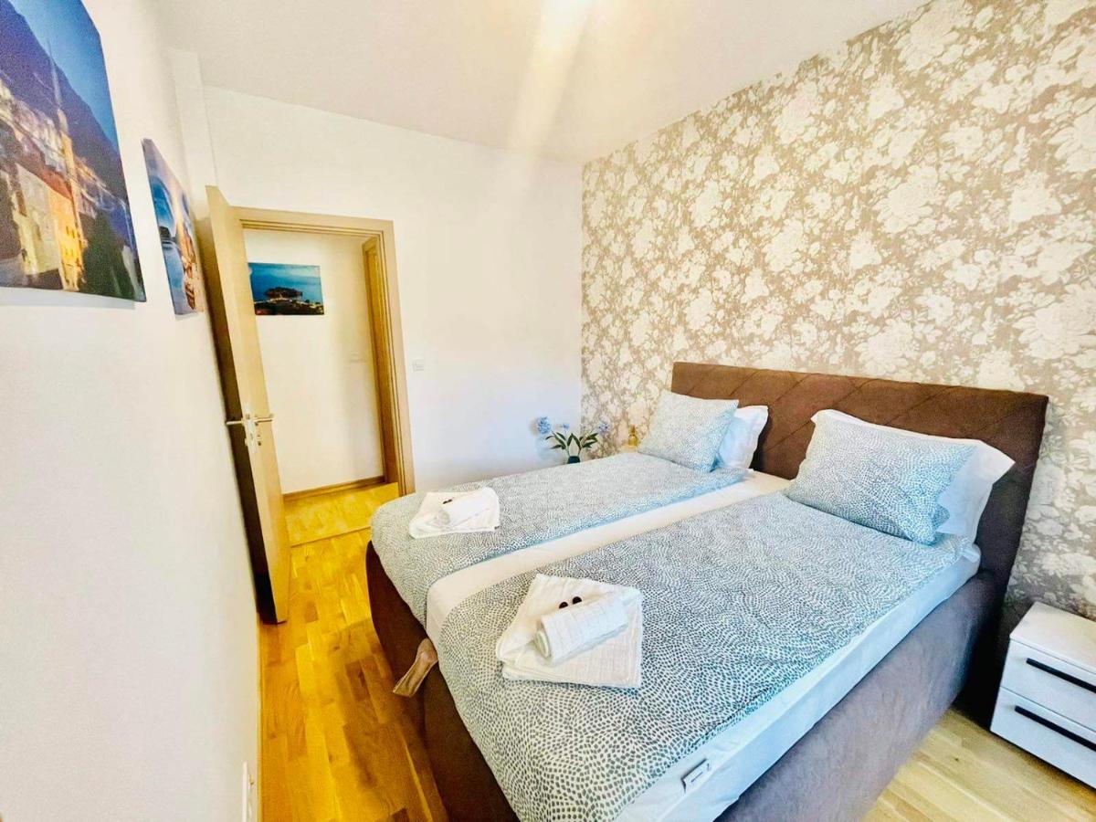 Olive Square Apartment Budva Ngoại thất bức ảnh