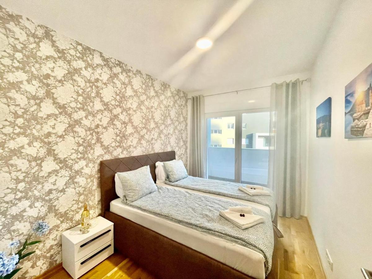 Olive Square Apartment Budva Ngoại thất bức ảnh