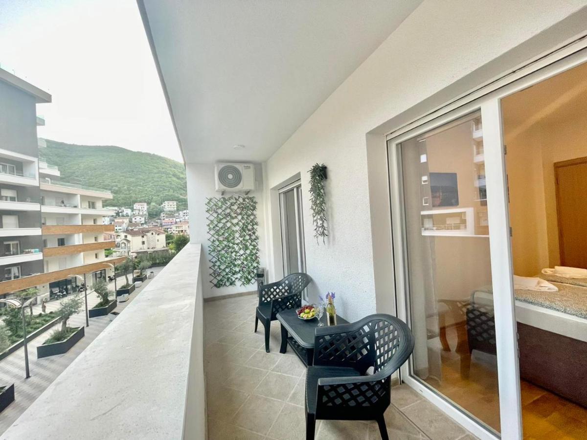 Olive Square Apartment Budva Ngoại thất bức ảnh