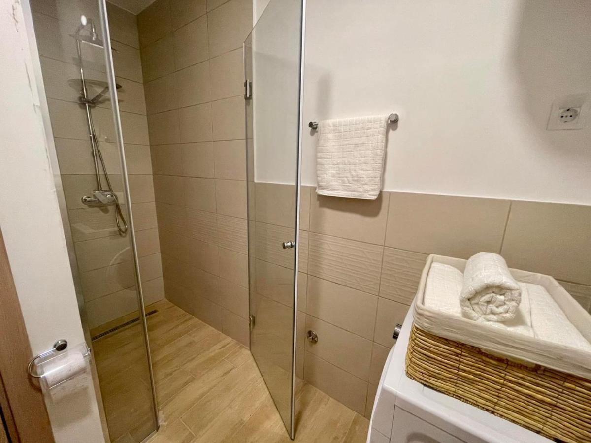 Olive Square Apartment Budva Ngoại thất bức ảnh