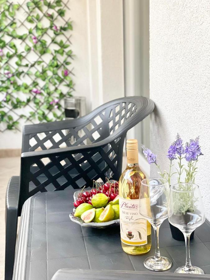 Olive Square Apartment Budva Ngoại thất bức ảnh
